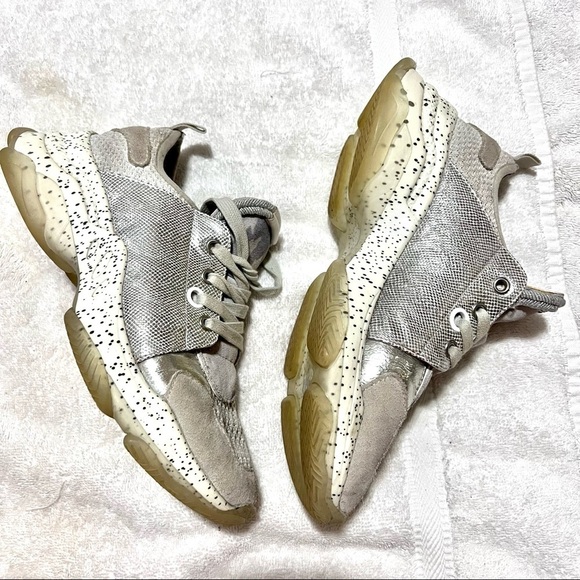 STEVE MADDEN Mescal Low Top Chunky Sneaker - Grey Camo womens size 8.5 - Picture 3 of 8